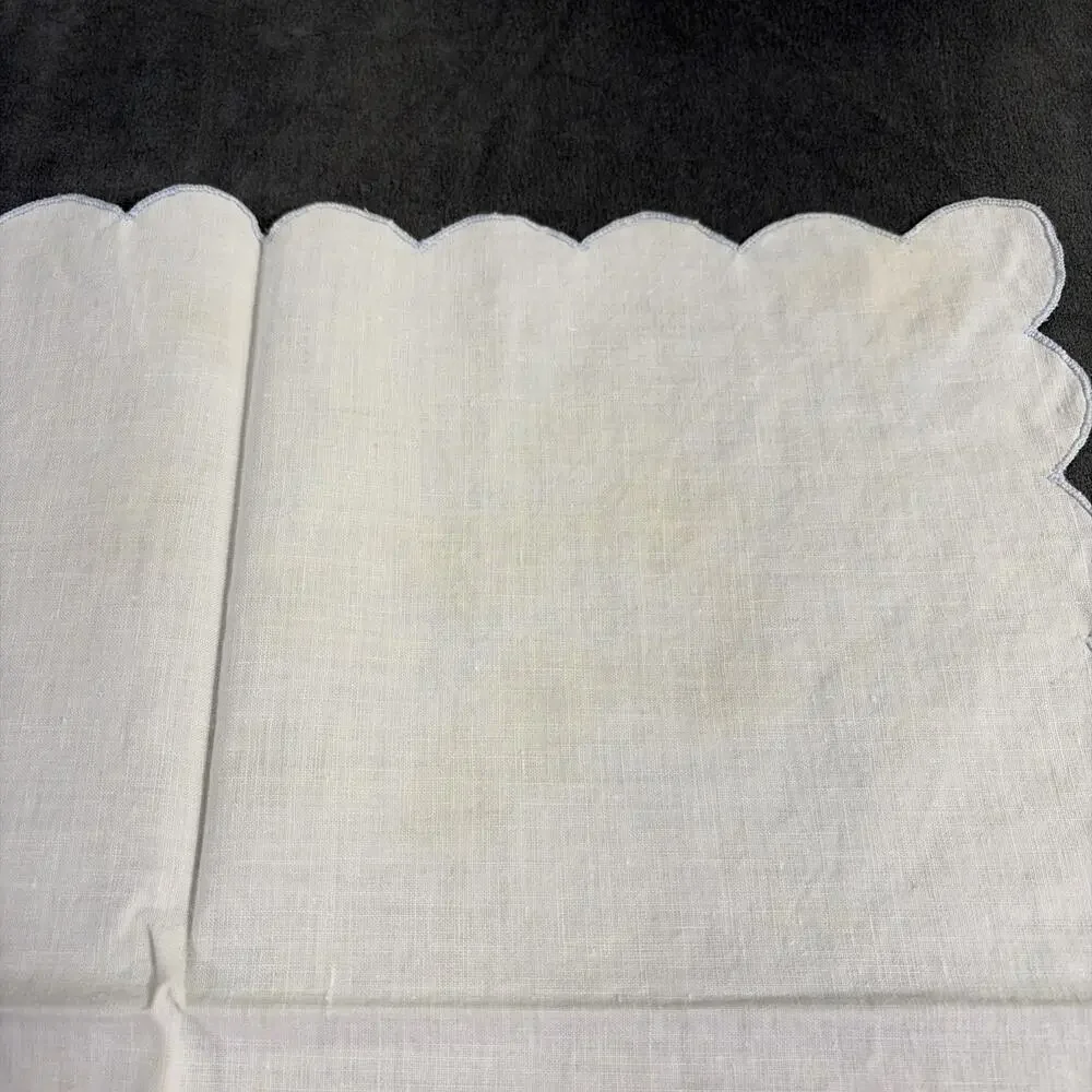 Vintage Cloth Napkins White/Blue Floral Corner Embroidery Scalloped Edge (8)